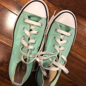 Girls teal/lt green converse